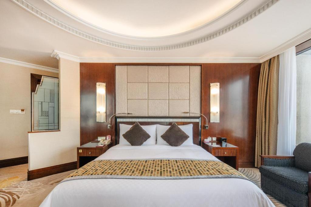 Grand Soluxe Zhongyou Hotel Шанхай Экстерьер фото