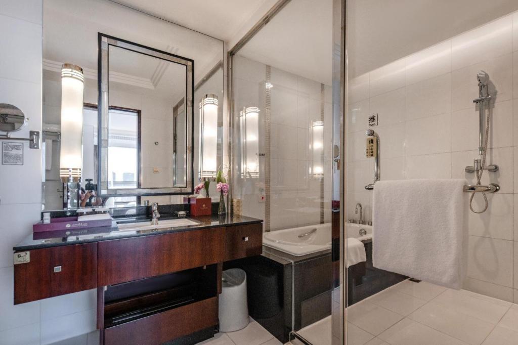 Grand Soluxe Zhongyou Hotel Шанхай Экстерьер фото