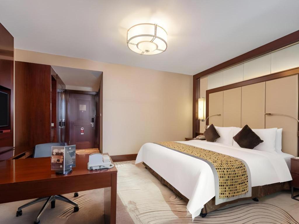 Grand Soluxe Zhongyou Hotel Шанхай Экстерьер фото