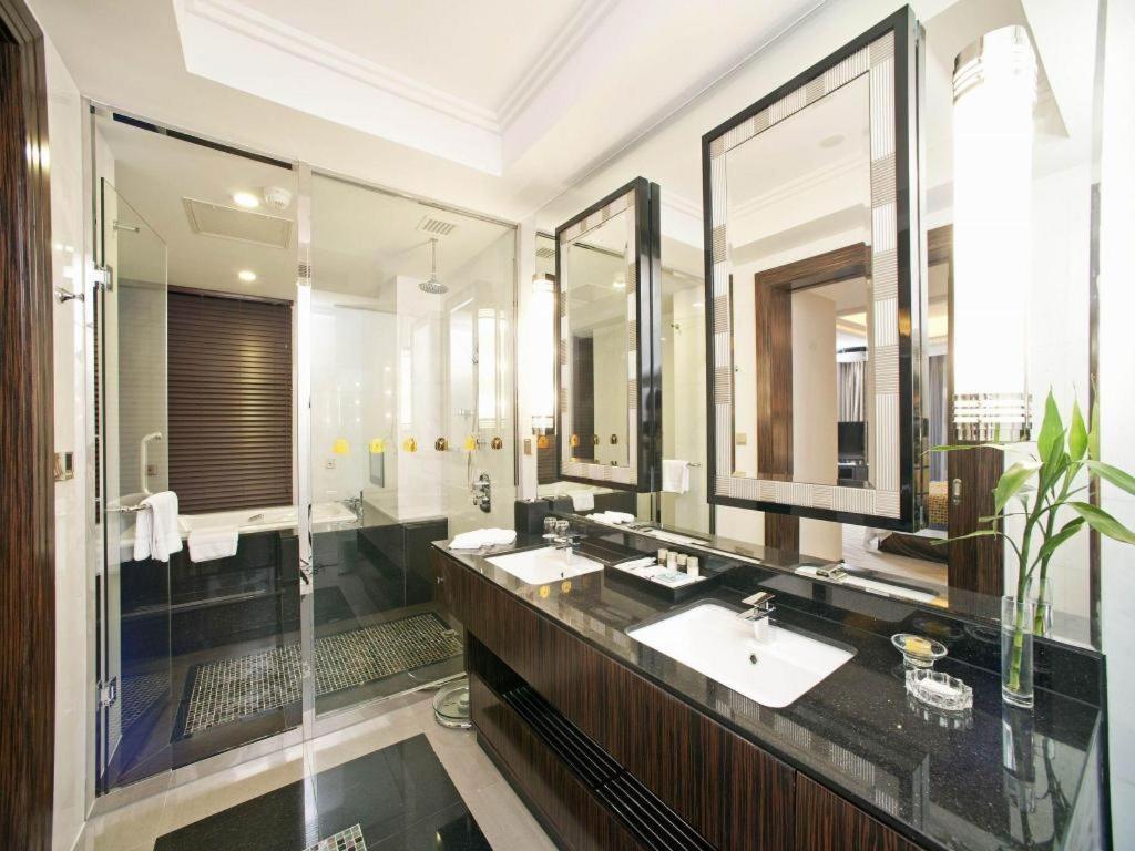 Grand Soluxe Zhongyou Hotel Шанхай Экстерьер фото