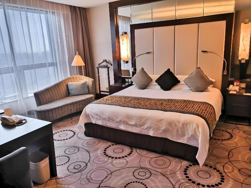 Grand Soluxe Zhongyou Hotel Шанхай Экстерьер фото